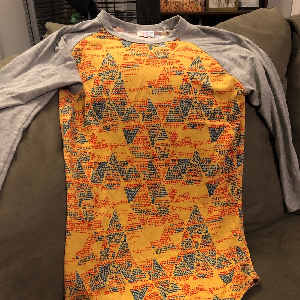 ❤️LuLaRoe Randy/Baseball Tee Size XS